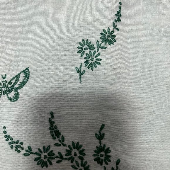 Vintage hand embroidered square tablecloth green - Picture 5 of 6